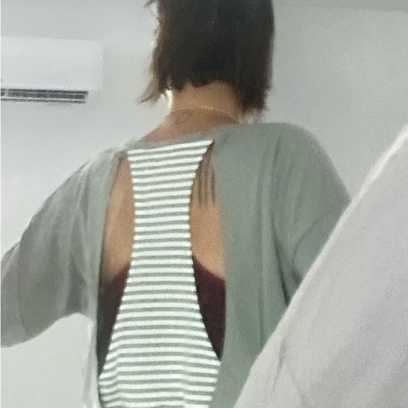 NWT Open back LS V neck top 100%cotton - Picture 4 of 6